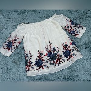 Catherine Malandrino off the shoulder floral embroidered top size Medium NWT